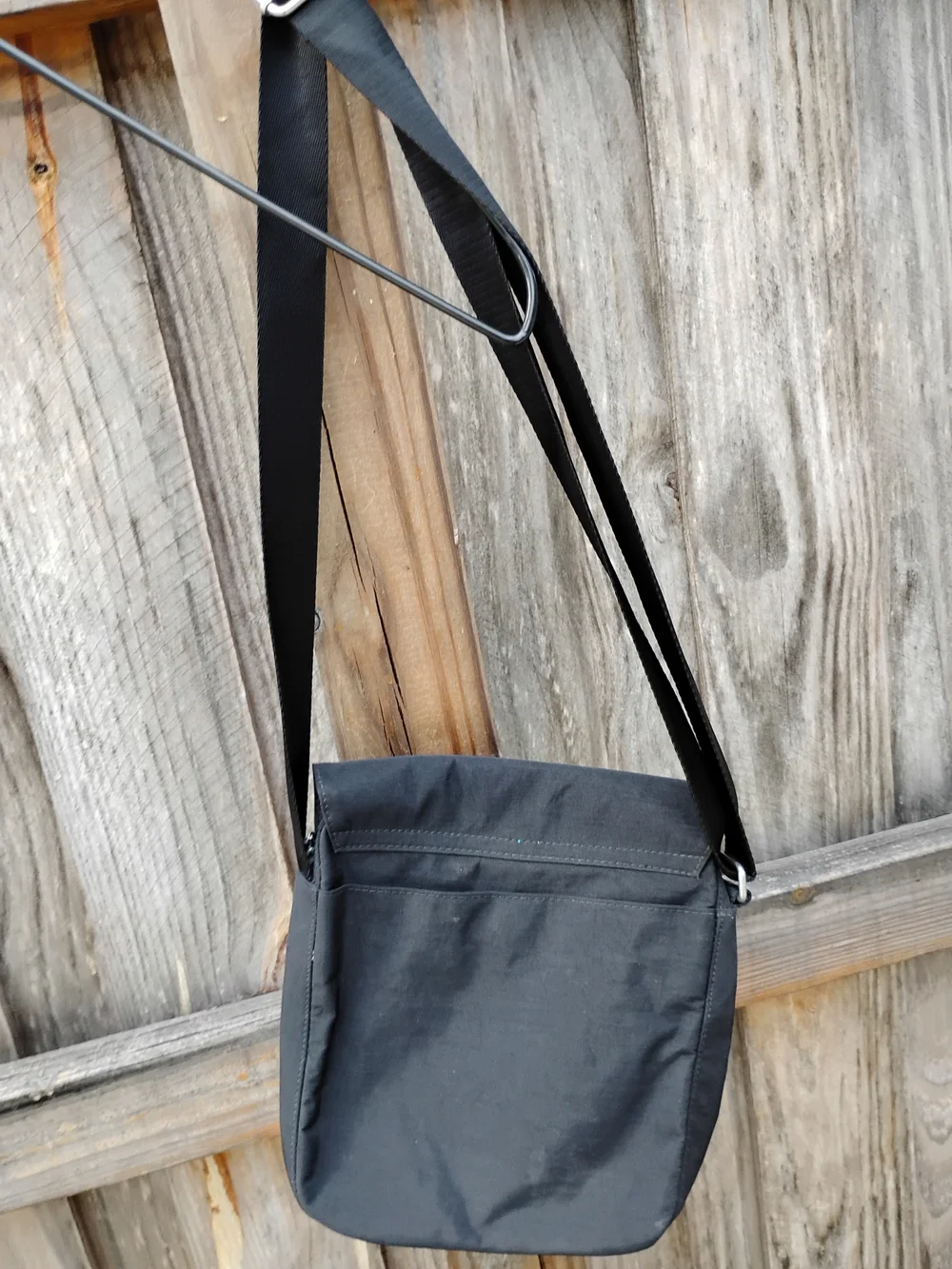 Vintage Baggallini Crossbody Zippered Turnlock Pocket Black